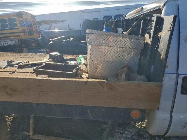 Ford F-350 Super Duty Image 3