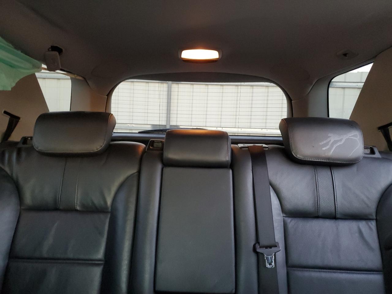 Mercedes-Benz M-Class 350 Image 11