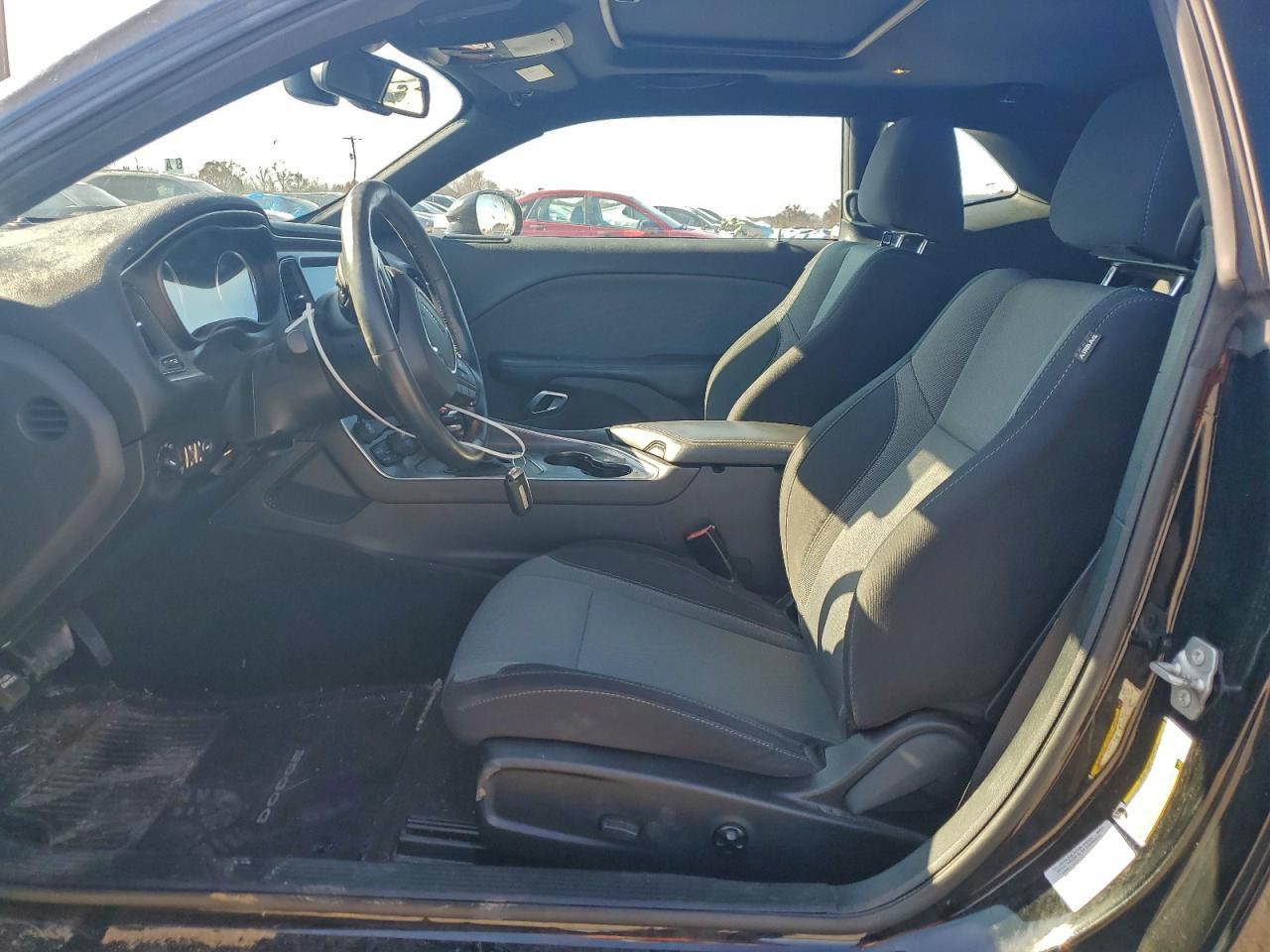 Dodge Challenger Sxt Image 10