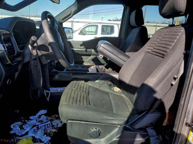 Ford F-150 Supercrew Image 8