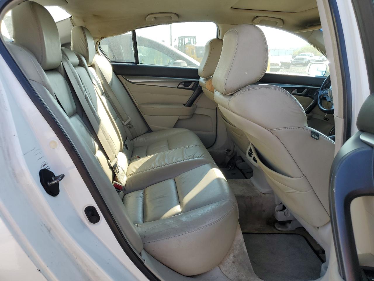 Acura TL Image 8