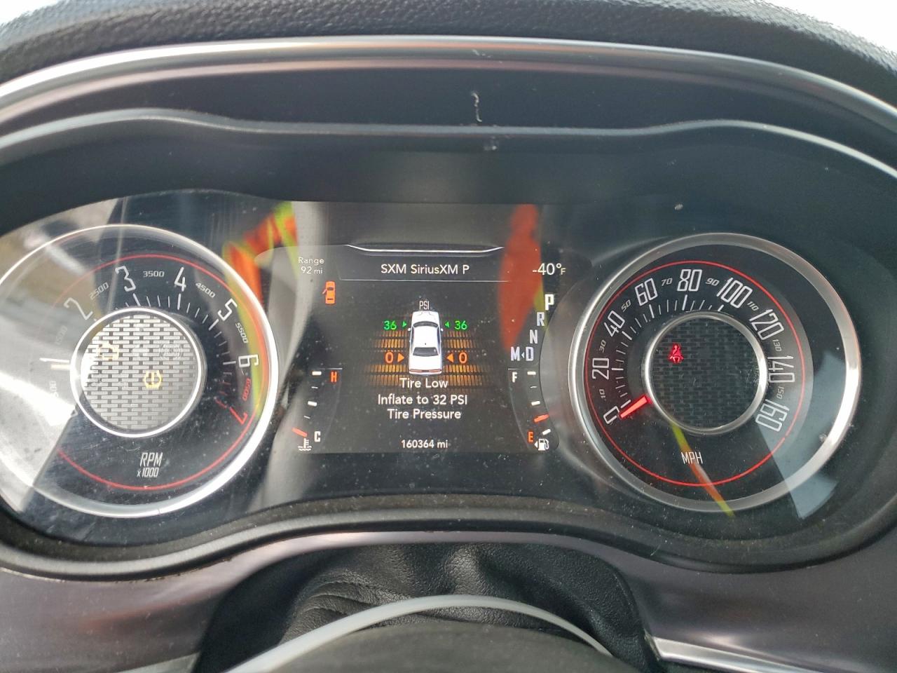 Dodge Challenger Sxt Image 6