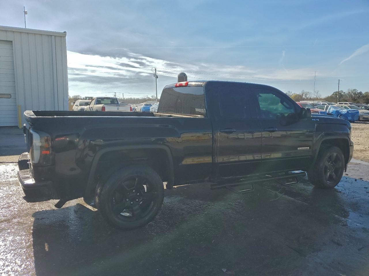 GMC Sierra K1500 Image 10