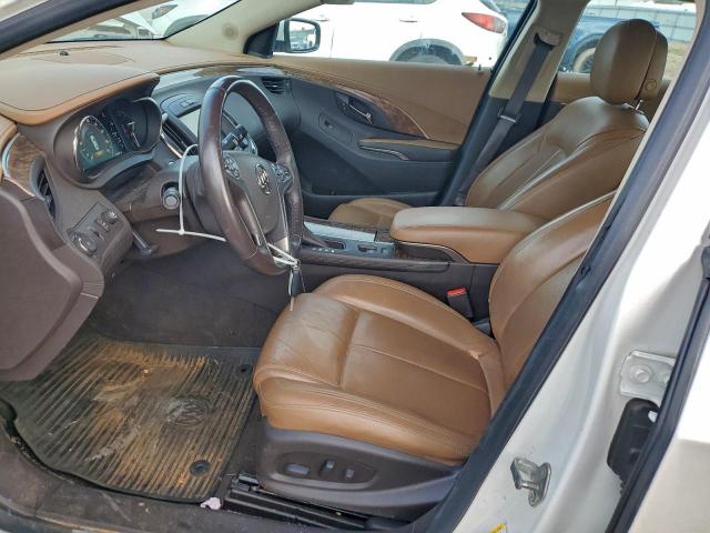 Buick LaCrosse Touring Image 3