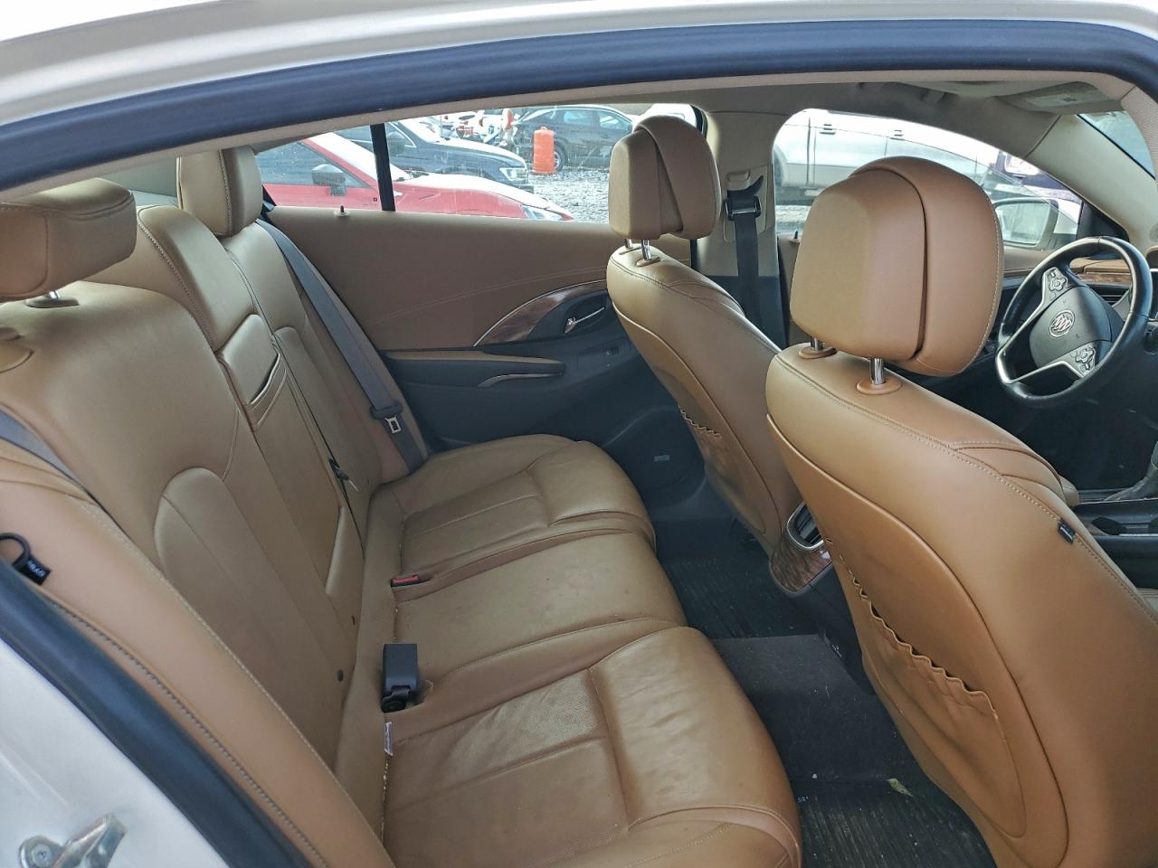 Buick LaCrosse Touring Image 11