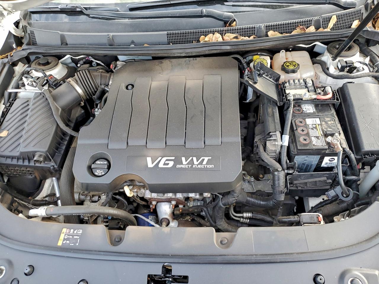 Buick LaCrosse Touring Image 9