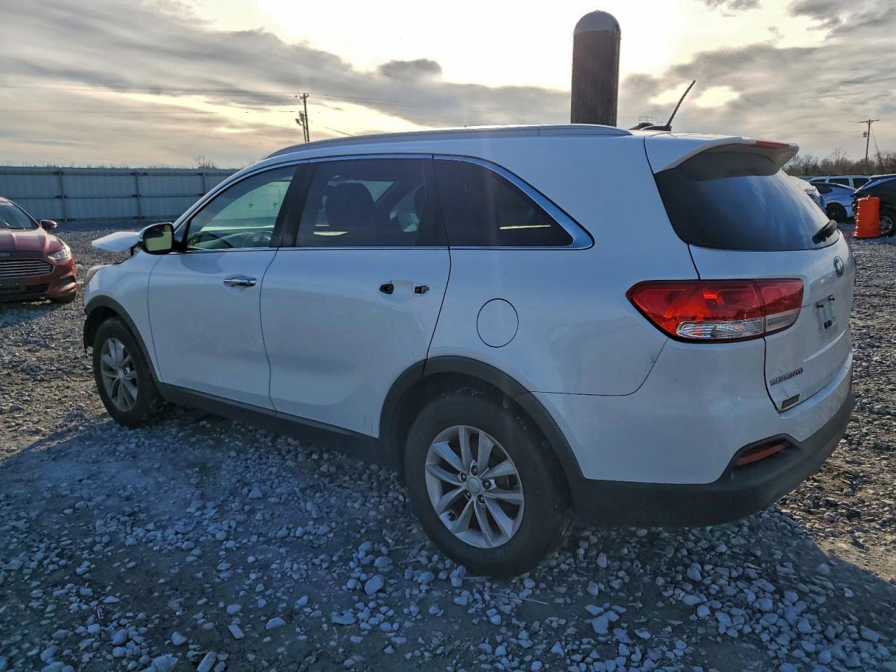 Kia Sorento Lx Image 3