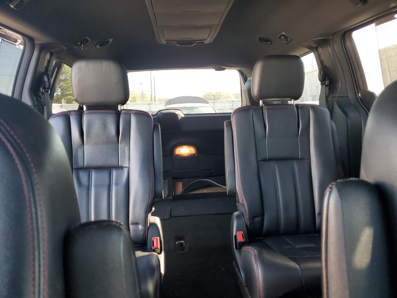 Dodge Caravan Gt Image 9