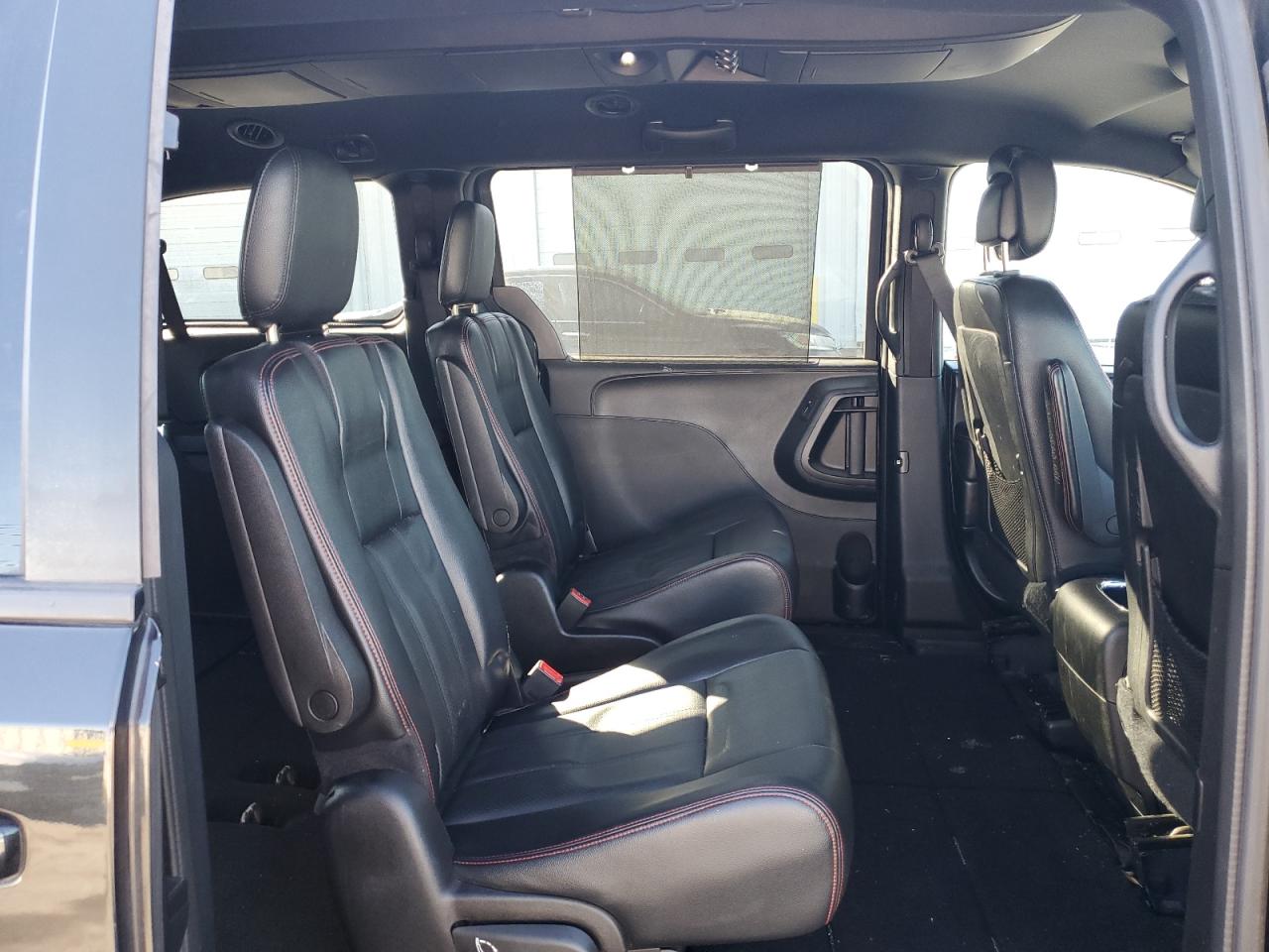 Dodge Caravan Gt Image 14